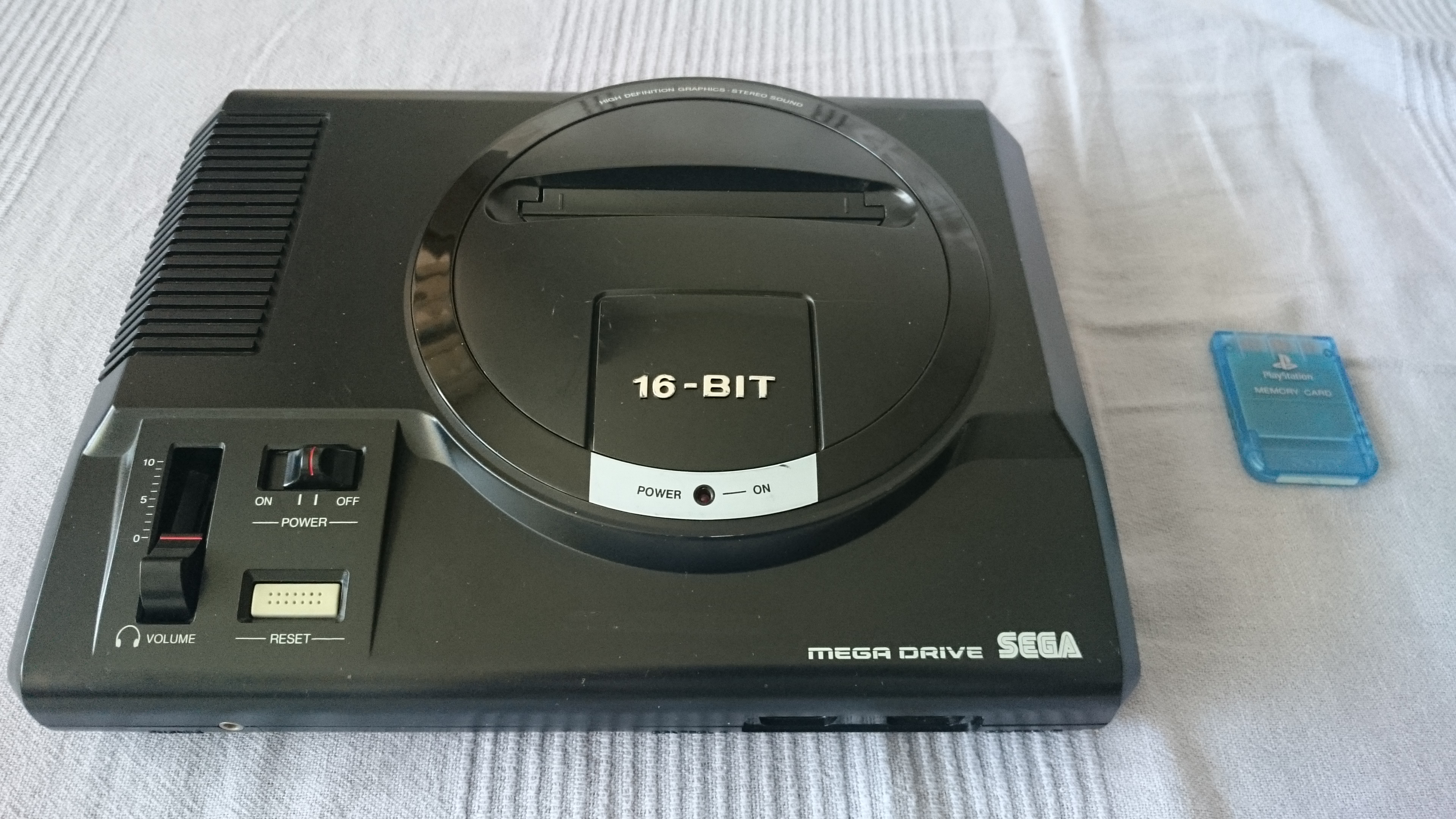 Sega Mega Drive &amp; PlayStation Memory Card